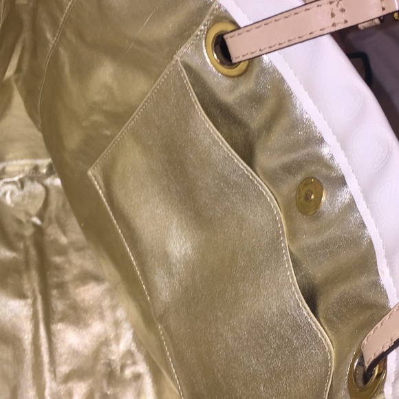 Michael Kors Purse - Picture 4 of 8